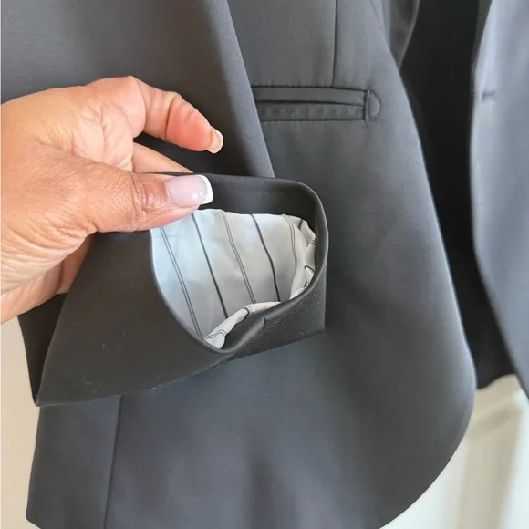 Prom Ready! Black Zara Men's Black Two-Piece Suit Jacket & Trousers - Picture 9 of 13